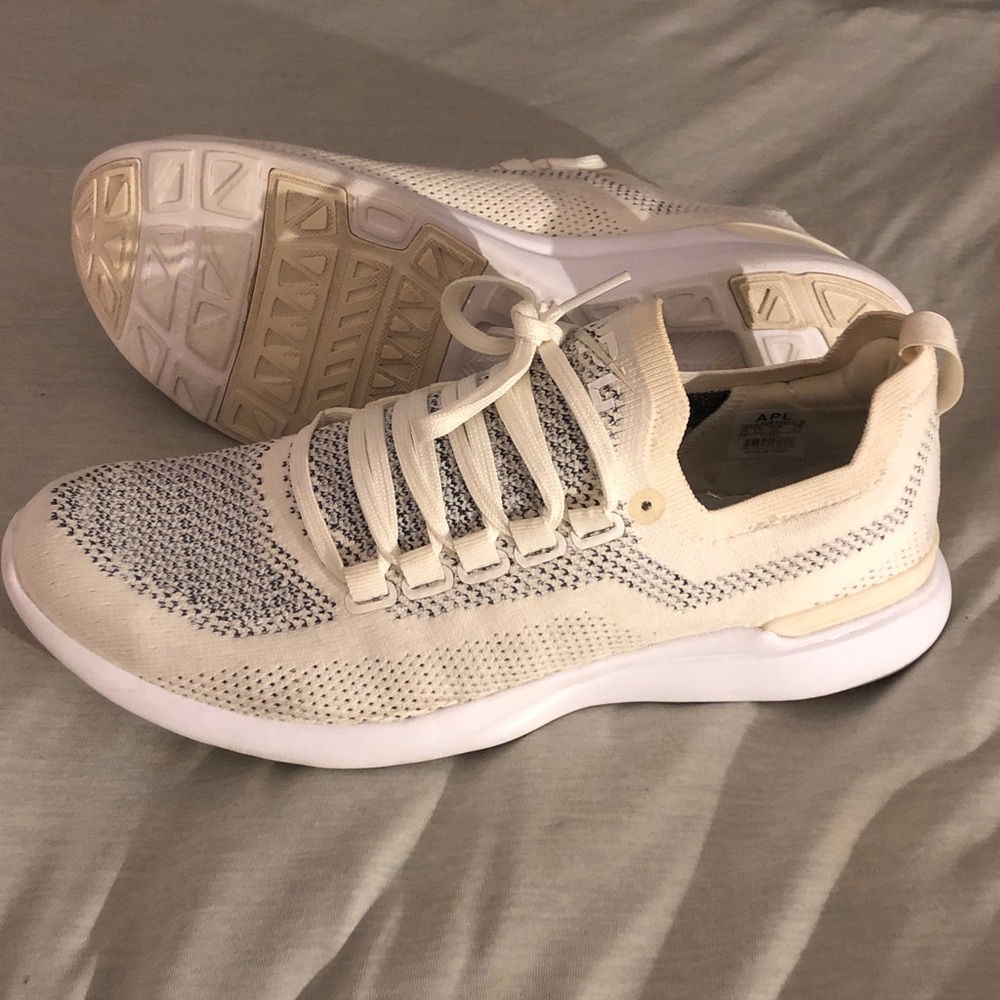 APL Techloom Breeze size 8.5